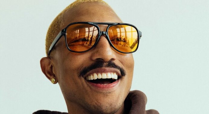 Pharrell Williams estrena ‘Airplane Tickets’