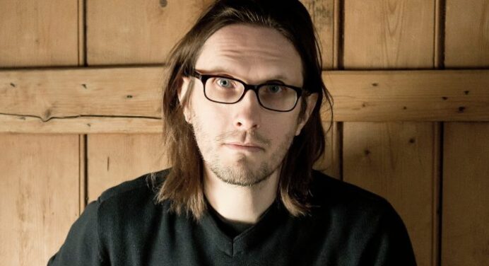 Steven Wilson lanza sencillo navideño sorpresa