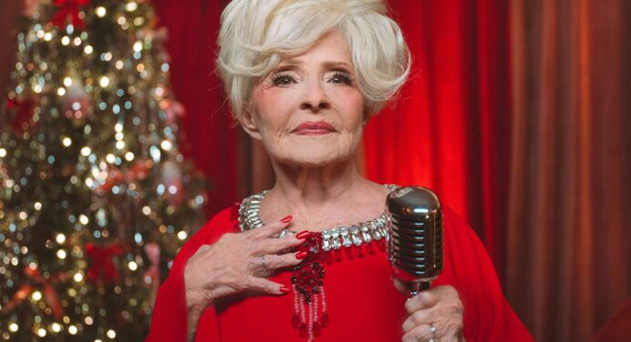 Brenda Lee rompe récord con ‘Rockin’ Around The Christmas Tree’