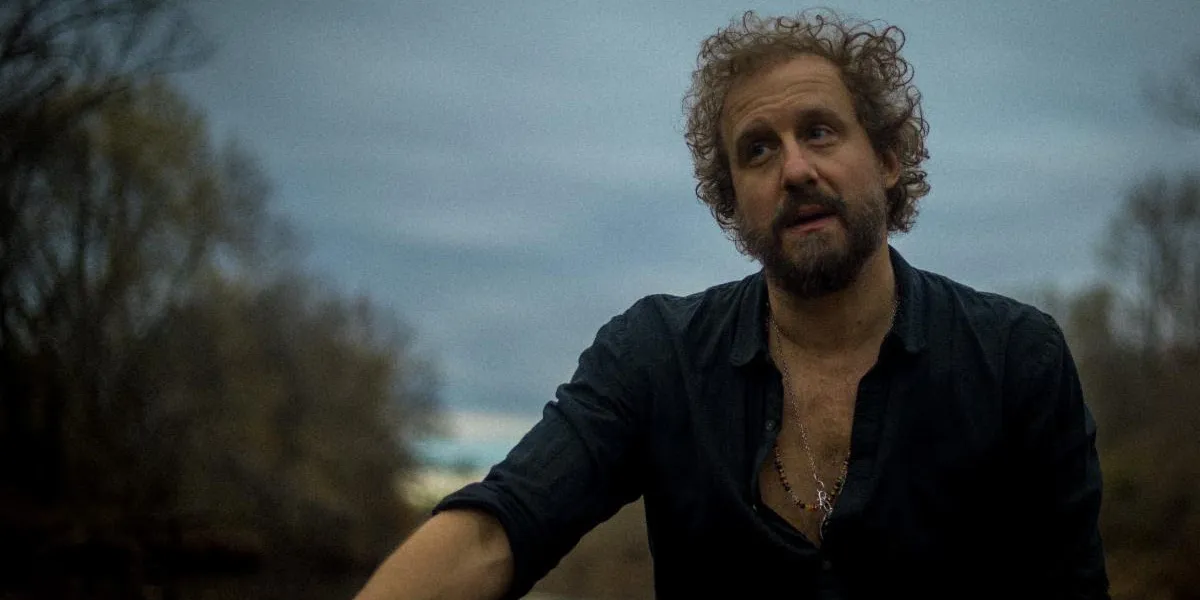 Phosphorescent anuncia su primer