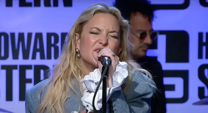 Kate Hudson versiona ‘Vaseline’ de Stone Temple Pilots