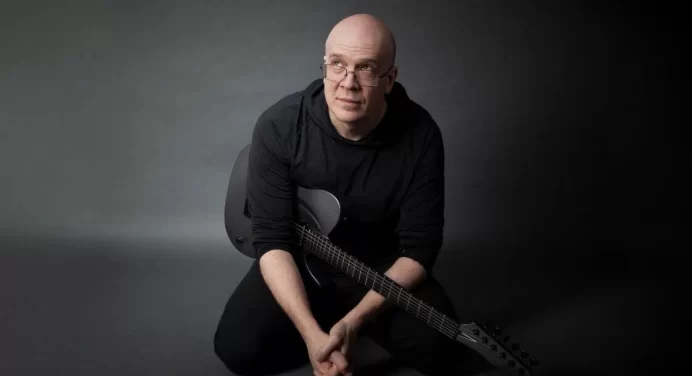 Devin Townsend anuncia álbum y lanza adelanto