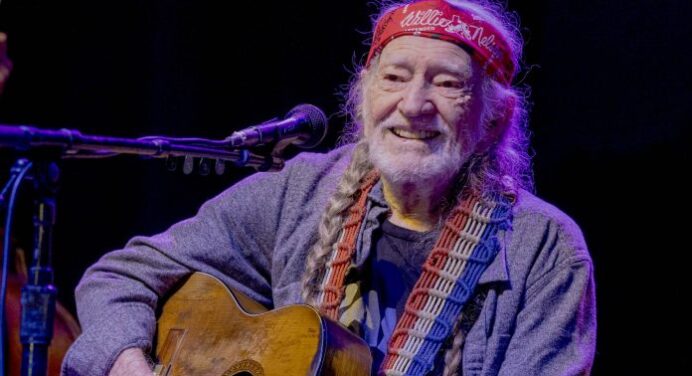 Willie Nelson anuncia su disco ‘Last Leaf on the Tree’