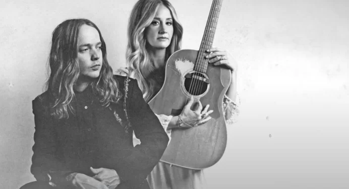 Margo Price y Billy Strings lanzan ‘Too Stoned To Cry’