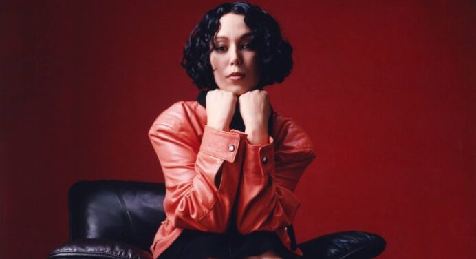 Kelly Lee Owens presenta su nuevo tema ‘Higher’