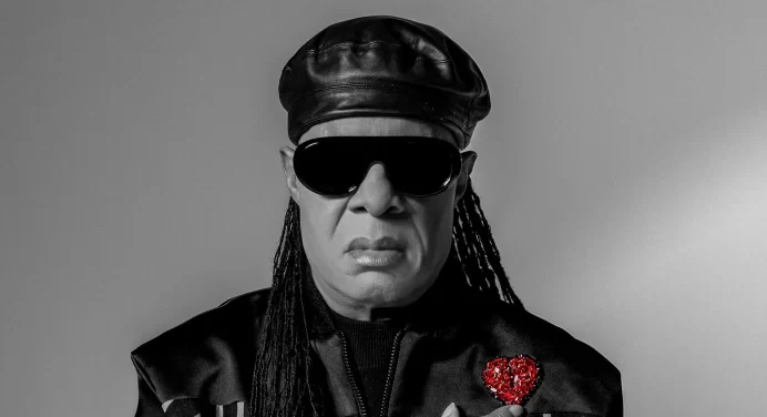 Stevie Wonder pide unidad en su nueva canción