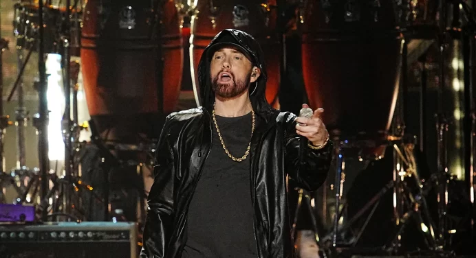 Eminem abrirá la ceremonia de los VMAs 2024