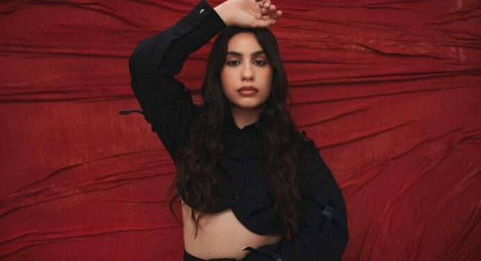 Alessia Cara comparte el tema ‘(Isn’t it) Obvious’