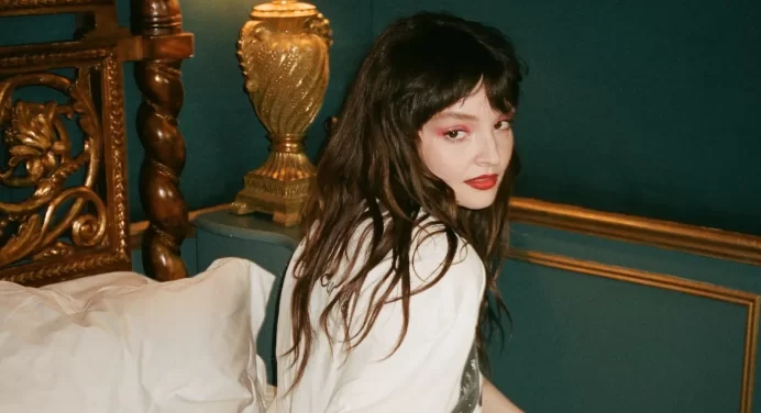 Lauren Mayberry anuncia su primer álbum solista