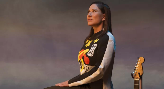 Kim Deal estrena el tema ‘Nobody Loves You More’