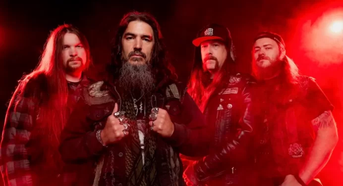 Machine Head lanza single con invitados estrella