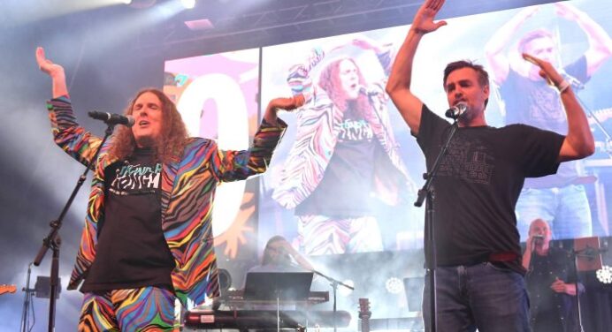 Weird Al Yankovic y Will Forte versionan ‘Hot To Go!’