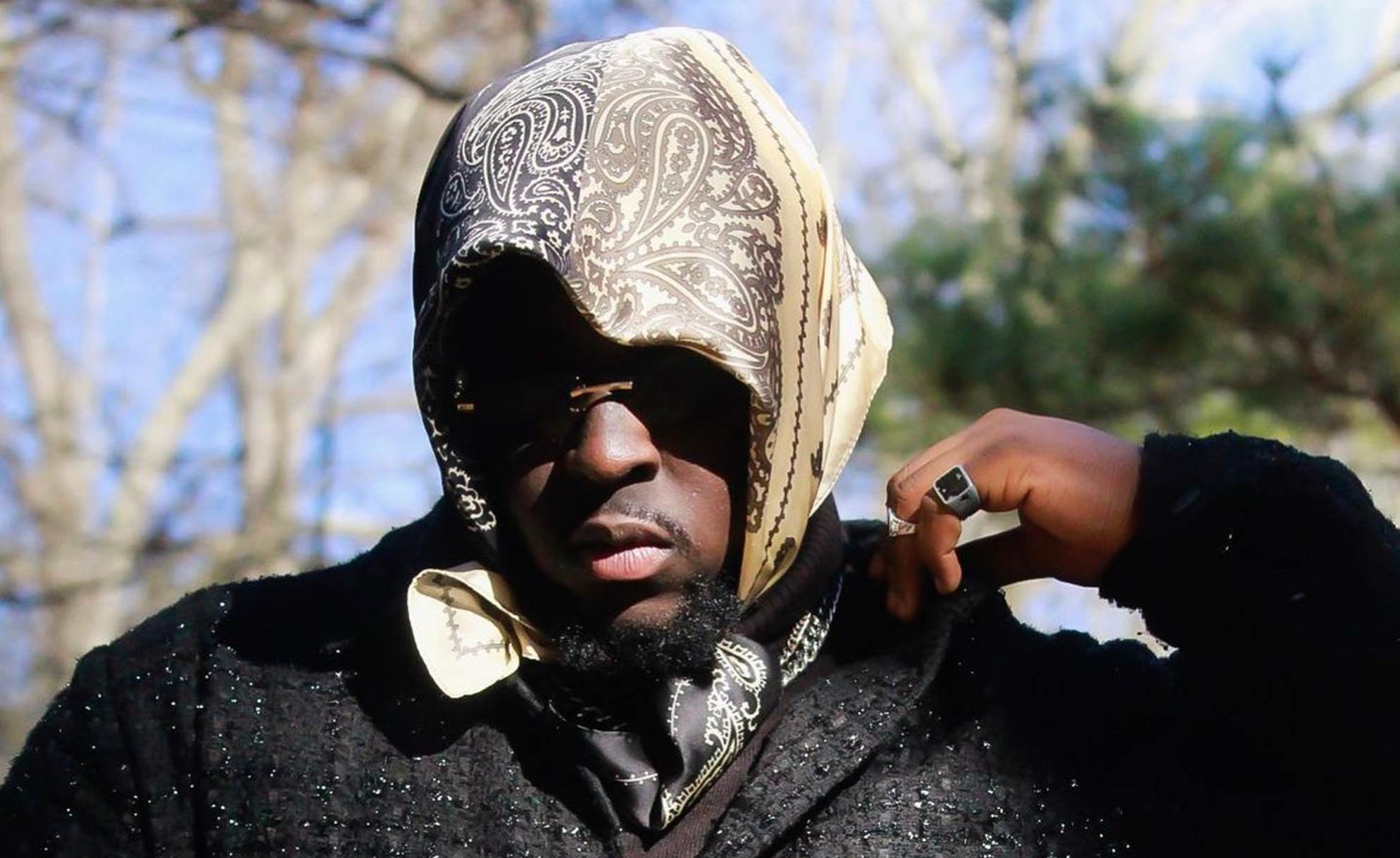 Cozyc Rapper Cozy presenta el single 'Glory' | CusicaPlus